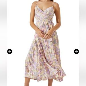 ASTR Floral Pleated Midi Dress